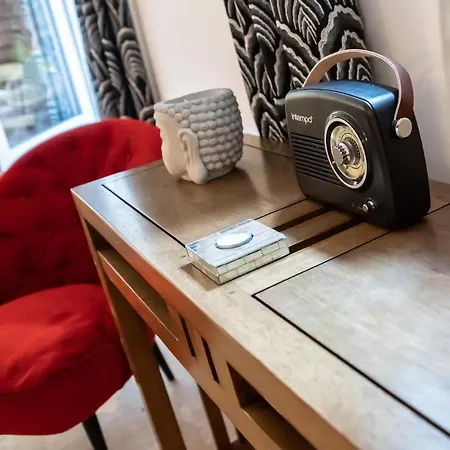 Le Patio / Les Romantiques Du Grenier A Sel * Ονφλέρ