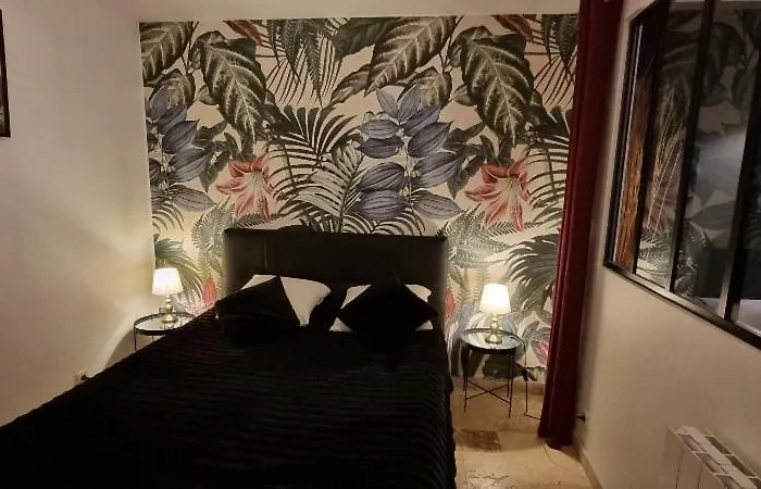 Le Patio / Les Romantiques Du Grenier à Sel *